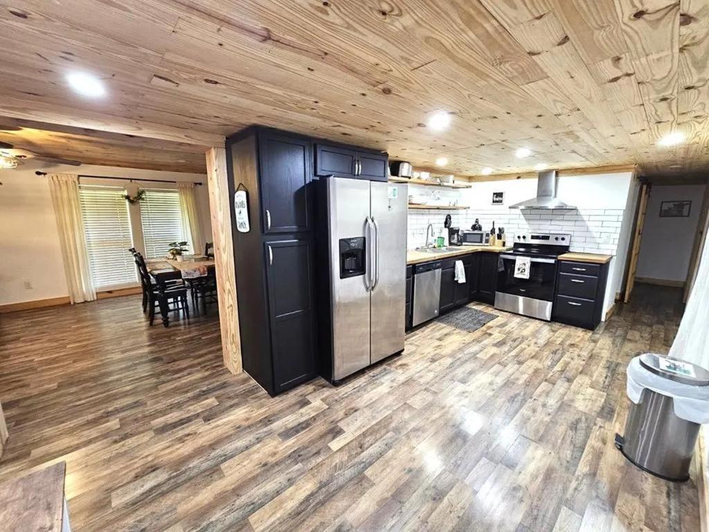 Modern Style, Arcade, Fire Pit, Pet Friendly Villa Pigeon Forge Eksteriør billede